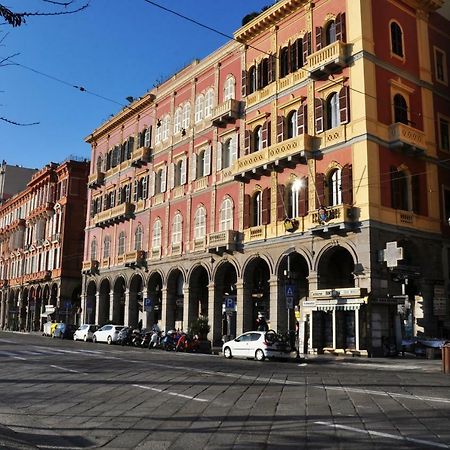 Abbardente Appartamento In Centro 卡利亚里 外观 照片